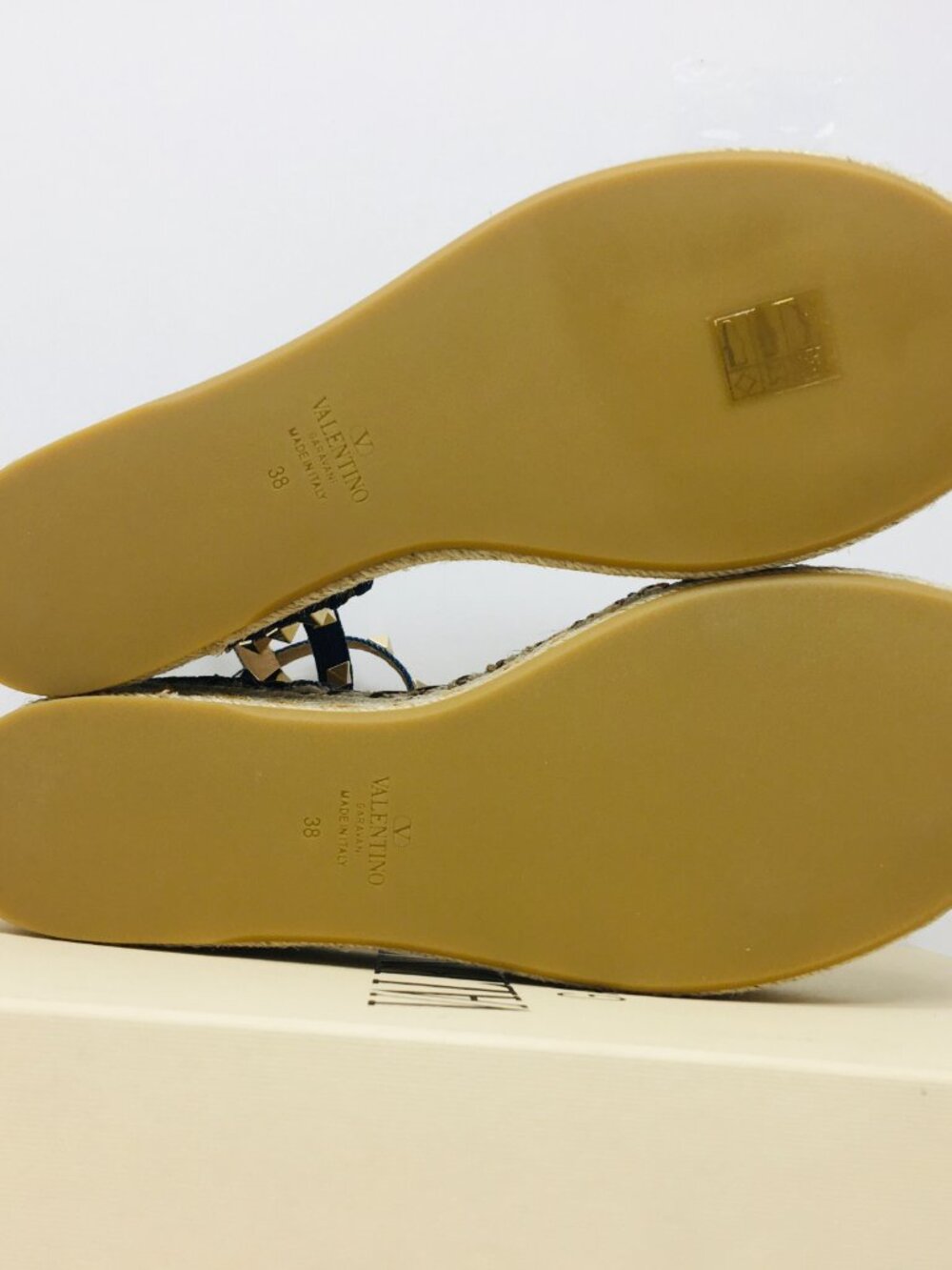 Valentino Garavani 55mm Rockstud Denim Wedge Sandals 8 M - Picture 8 of 11